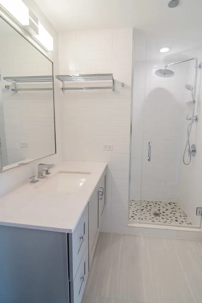 21 East Huron Street Chicago IL 60611