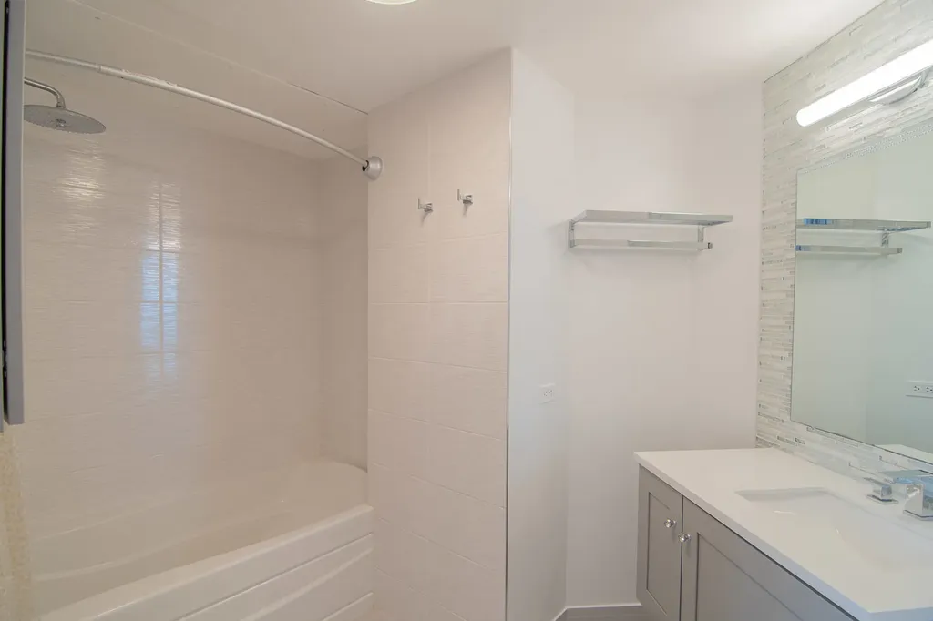 21 East Huron Street Chicago IL 60611