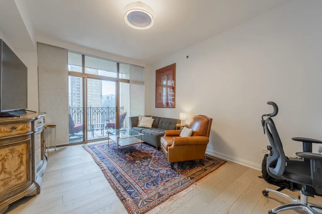 21 East Huron Street Chicago IL 60611
