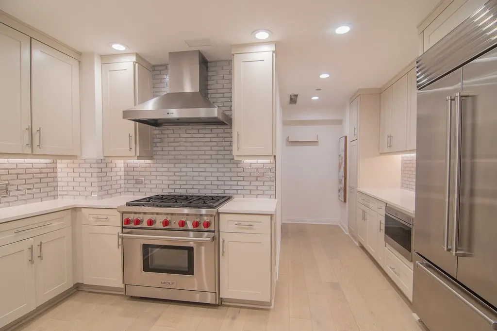 21 East Huron Street Chicago IL 60611