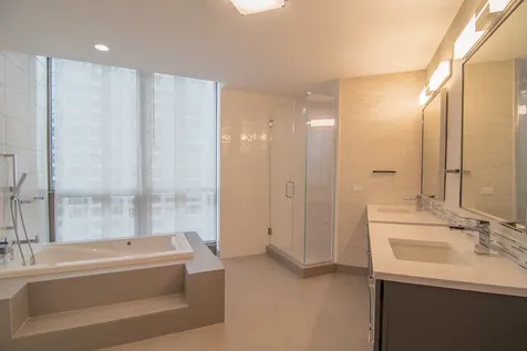 21 East Huron Street Chicago IL 60611