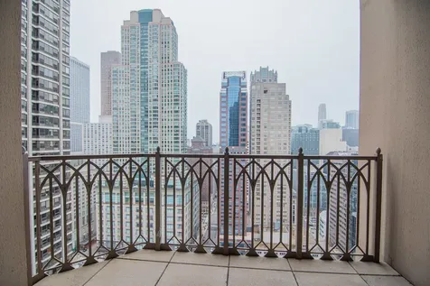 21 East Huron Street Chicago IL 60611