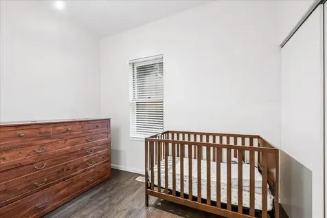 1009 West Wolfram Street Chicago IL 60657