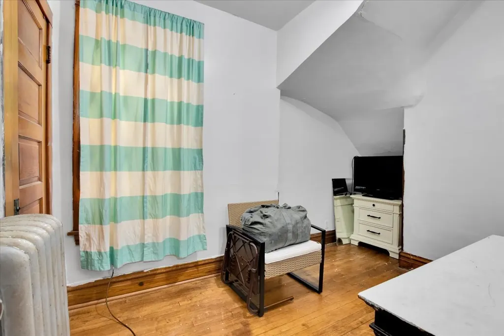 838 North Homan Avenue Chicago IL 60651
