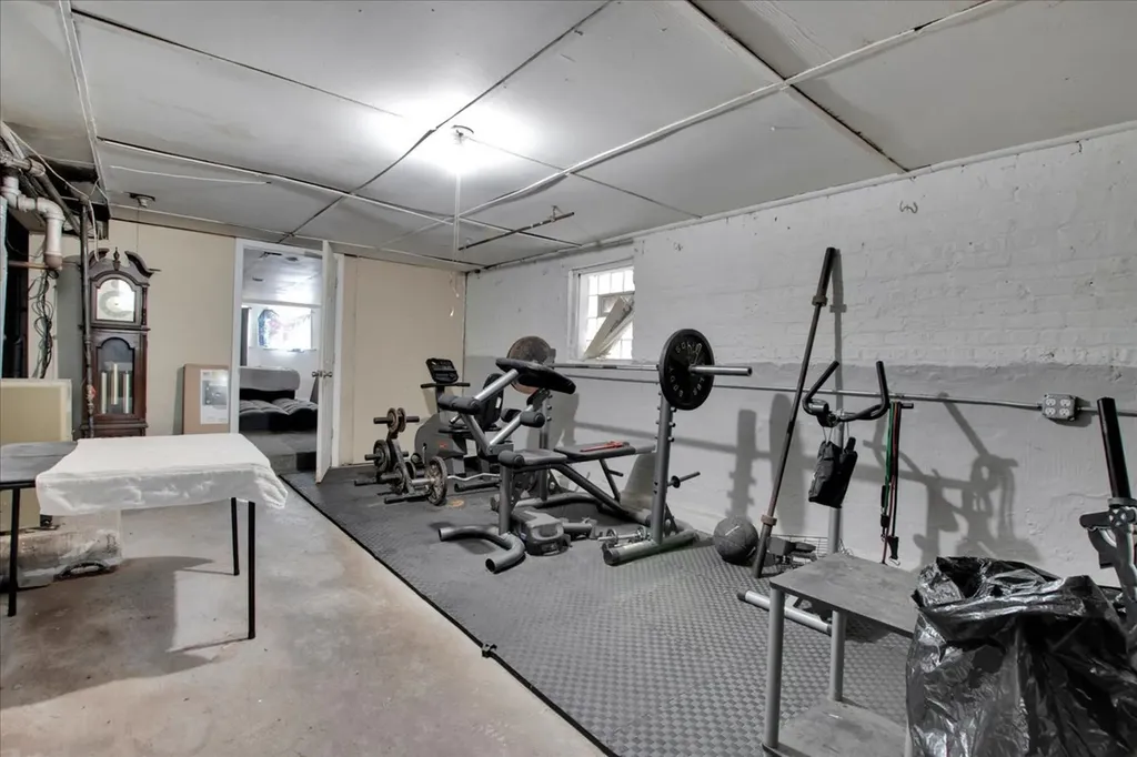 838 North Homan Avenue Chicago IL 60651