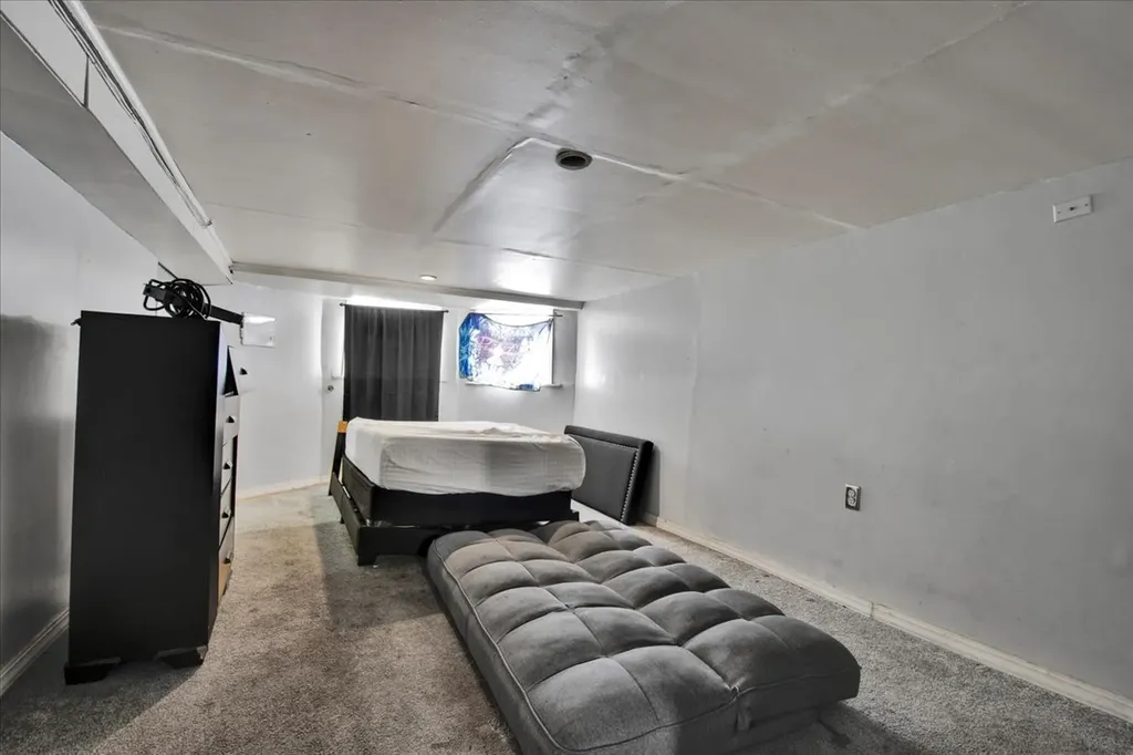 838 North Homan Avenue Chicago IL 60651