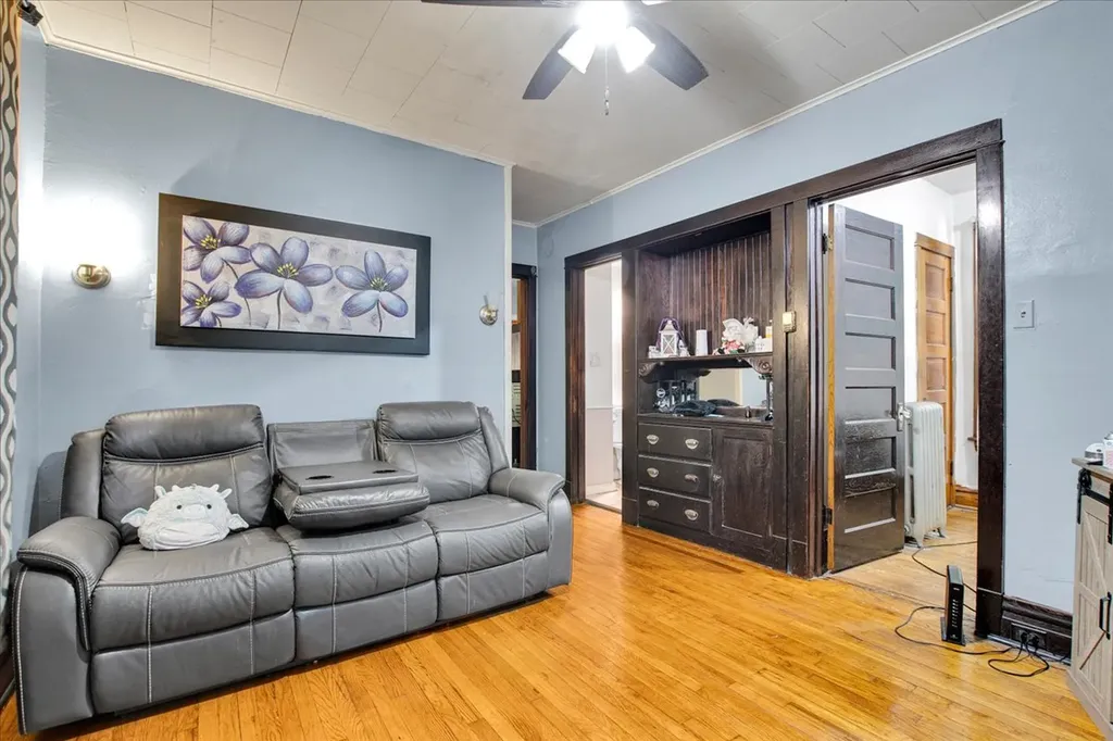 838 North Homan Avenue Chicago IL 60651