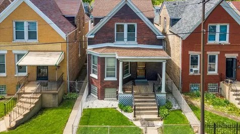 838 North Homan Avenue Chicago IL 60651