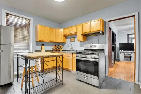 838 North Homan Avenue Chicago IL 60651