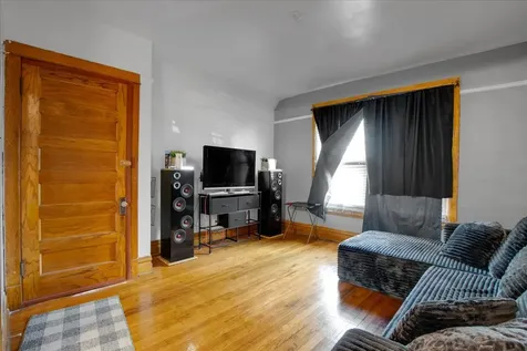 838 North Homan Avenue Chicago IL 60651