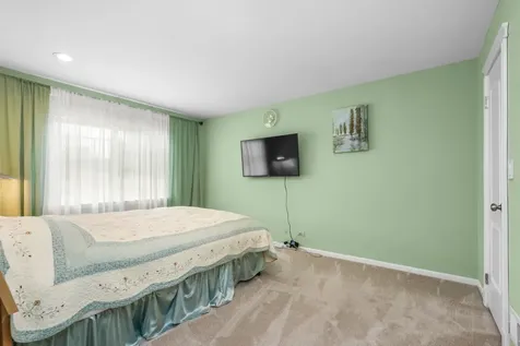 334 Plumwood Court Vernon Hills IL 60061