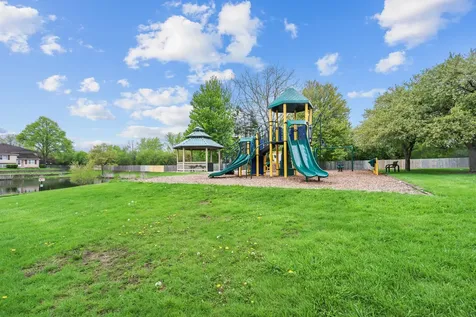 334 Plumwood Court Vernon Hills IL 60061