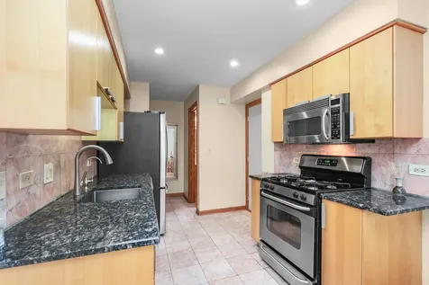 334 Plumwood Court Vernon Hills IL 60061