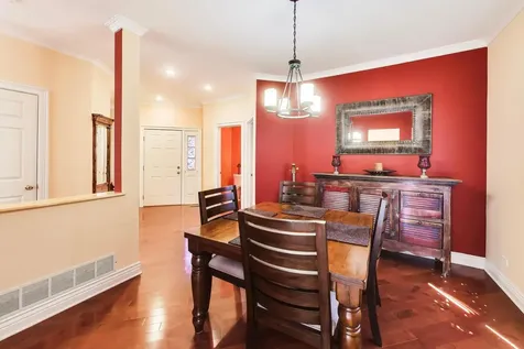 1039 Viewpoint Drive Lake In The Hills IL 60156