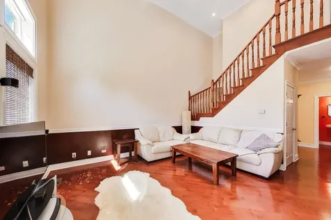 1039 Viewpoint Drive Lake In The Hills IL 60156