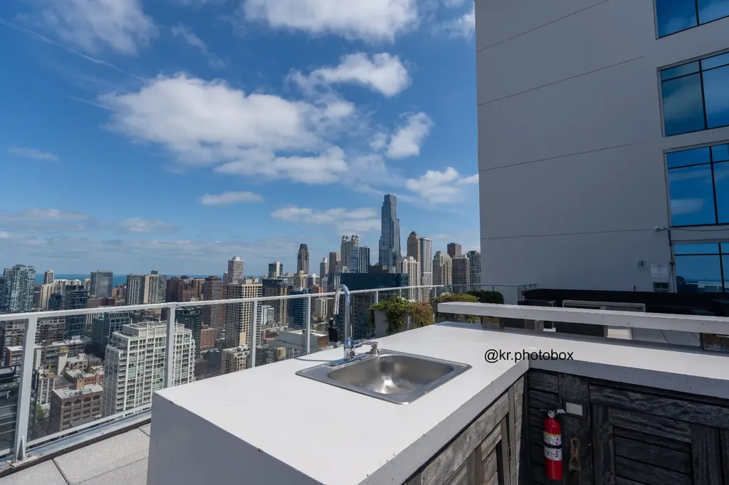 303 West Ohio Street Chicago IL 60654
