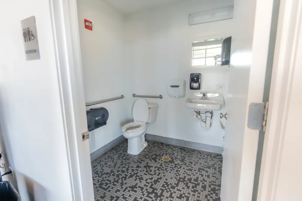 303 West Ohio Street Chicago IL 60654