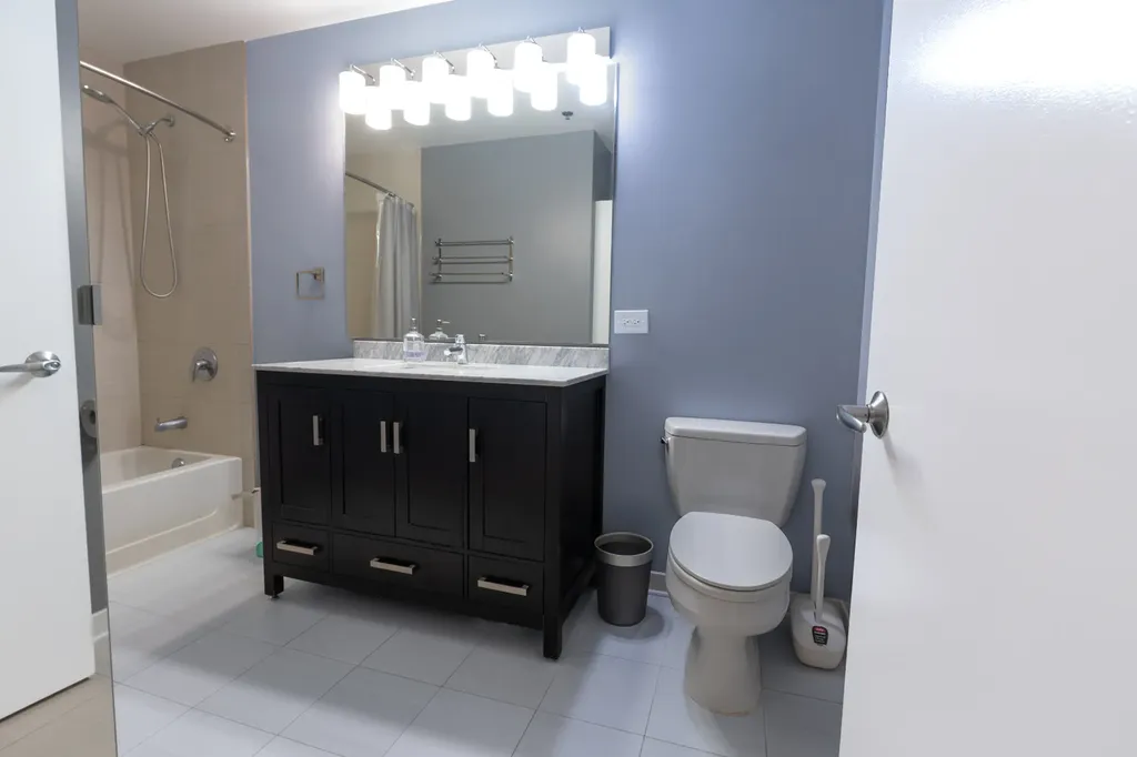 303 West Ohio Street Chicago IL 60654