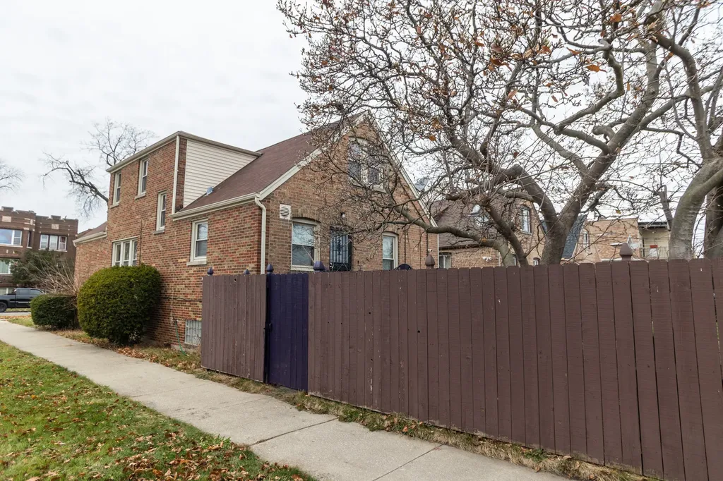 8359 South Marshfield Avenue Chicago IL 60620