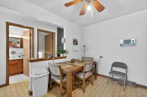 549 East 168th Street South Holland IL 60473
