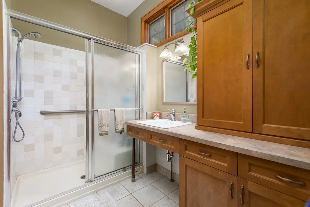 815 North Eagle Street Naperville IL 60563