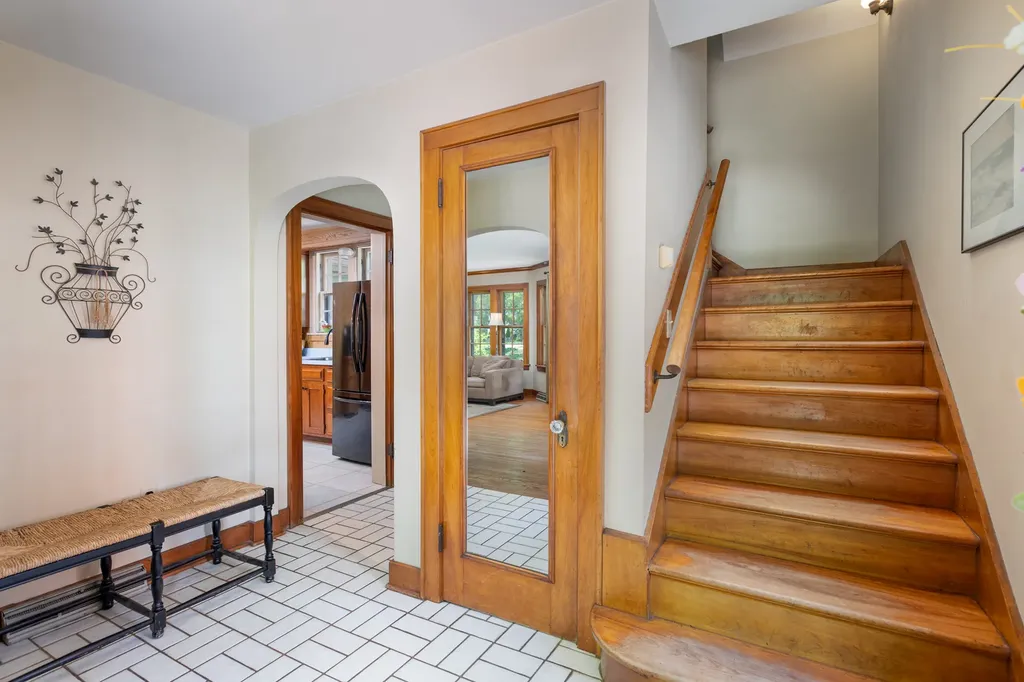 815 North Eagle Street Naperville IL 60563