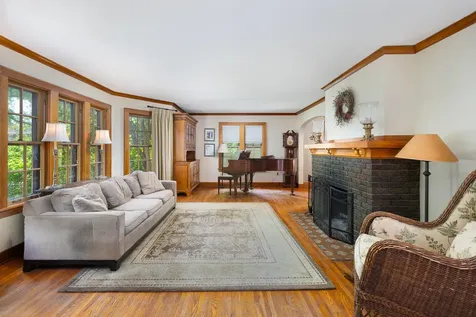 815 North Eagle Street Naperville IL 60563