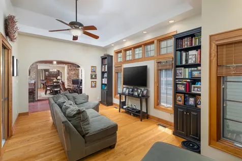 815 North Eagle Street Naperville IL 60563