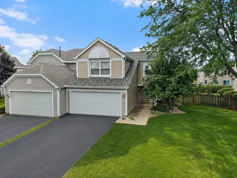 1493 Exeter Lane South Elgin IL 60177