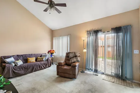1493 Exeter Lane South Elgin IL 60177