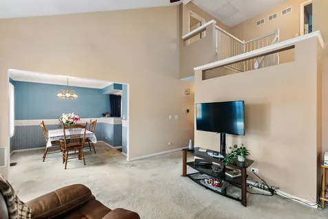 1493 Exeter Lane South Elgin IL 60177