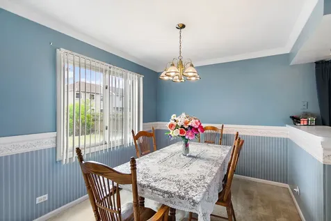 1493 Exeter Lane South Elgin IL 60177