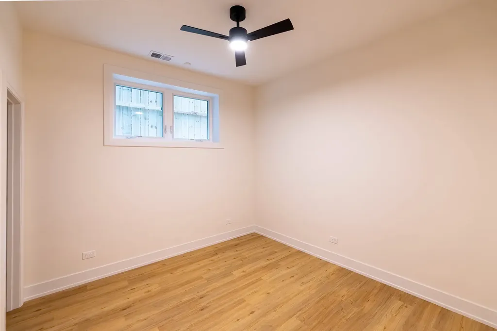 941 North Winchester Avenue Chicago IL 60622