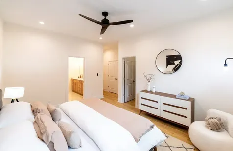 941 North Winchester Avenue Chicago IL 60622