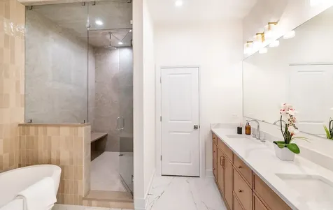 941 North Winchester Avenue Chicago IL 60622