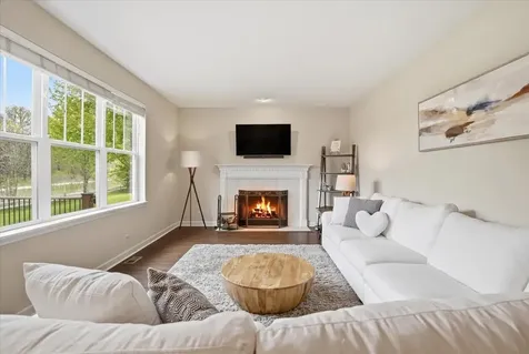 2240 Trailside Lane Wauconda IL 60084