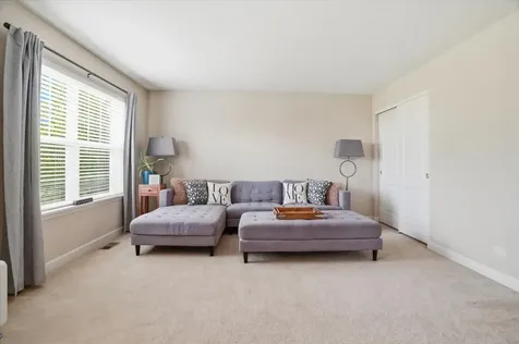 2240 Trailside Lane Wauconda IL 60084
