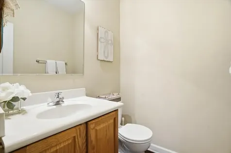 2240 Trailside Lane Wauconda IL 60084