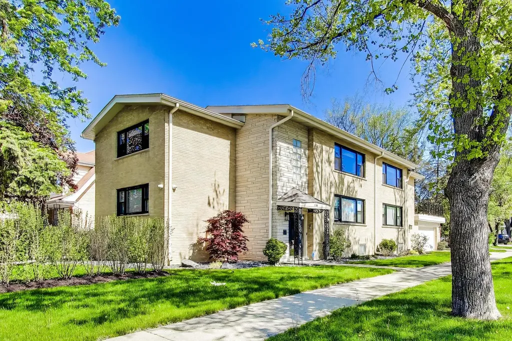 1108 Fortuna Avenue Park Ridge IL 60068