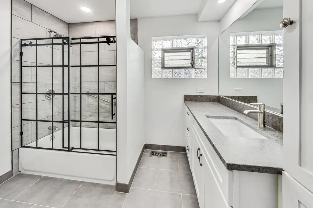1108 Fortuna Avenue Park Ridge IL 60068