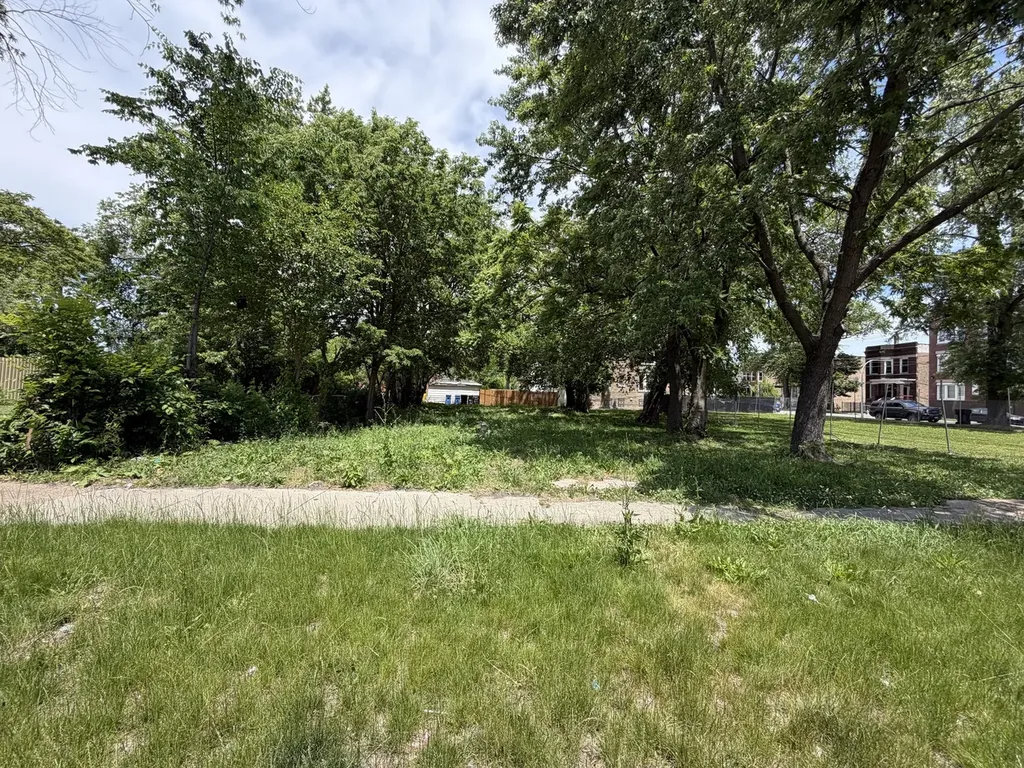 1540 West 62nd Street Chicago IL 60636