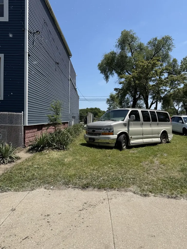 5153 South Princeton Avenue Chicago IL 60609