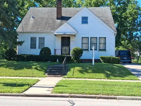 2916 20TH Avenue Rock Island IL 61201