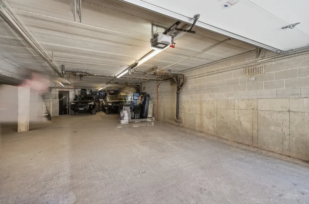 1623 West Grand Avenue Chicago IL 60622