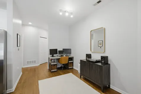 1623 West Grand Avenue Chicago IL 60622
