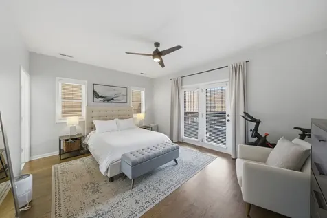 1623 West Grand Avenue Chicago IL 60622