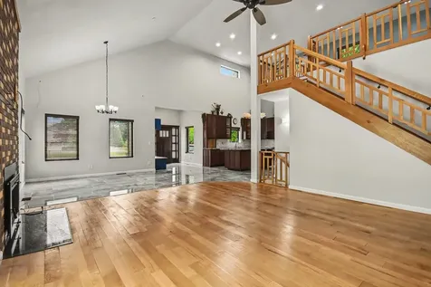 19W676 99TH Street Lemont IL 60439