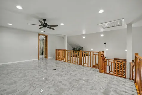19W676 99TH Street Lemont IL 60439
