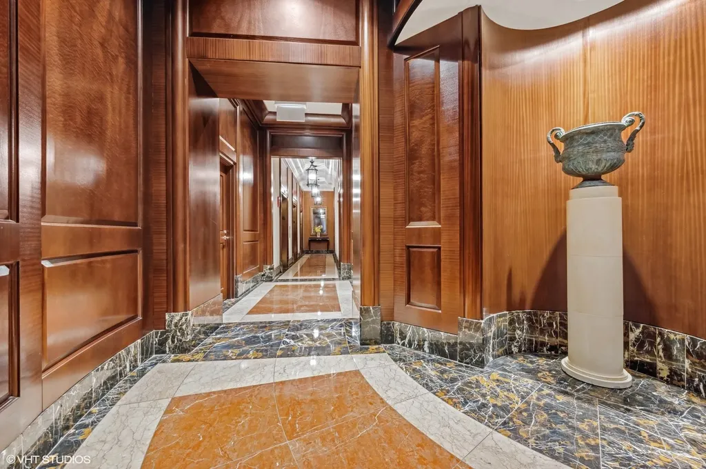 57 East Delaware Place Chicago IL 60611