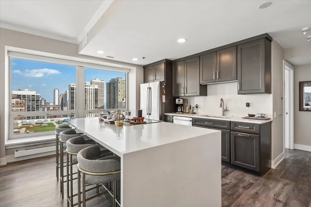 57 East Delaware Place Chicago IL 60611
